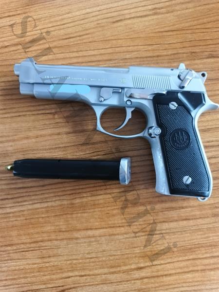 Emekli kamu personelinden İtalyan Beretta 92 FS satılıktır.