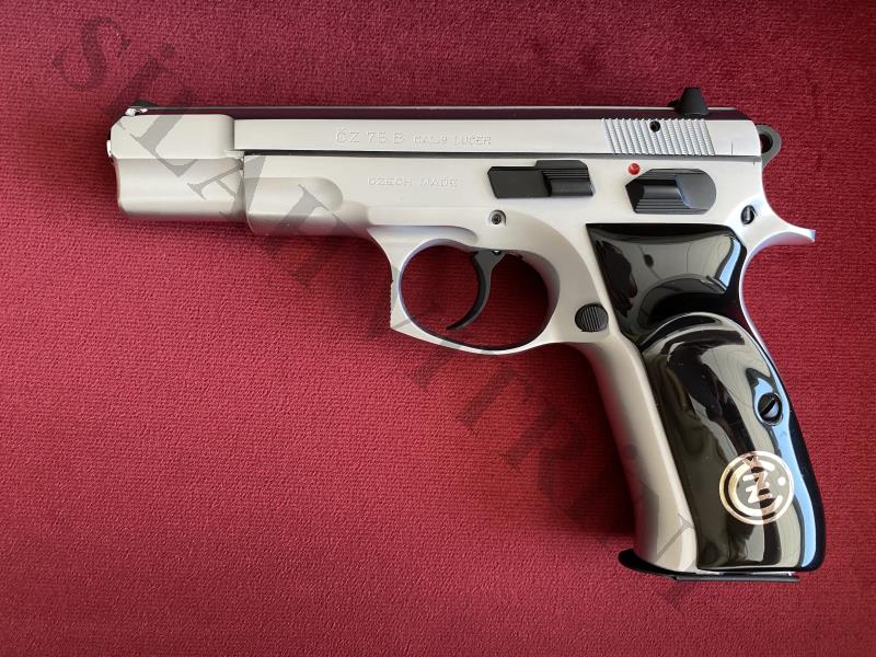 BAŞKOMİSERDEN TEMİZ ÇİZİKSİZ CZ75B