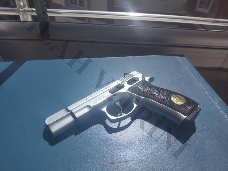 CZ 75 B