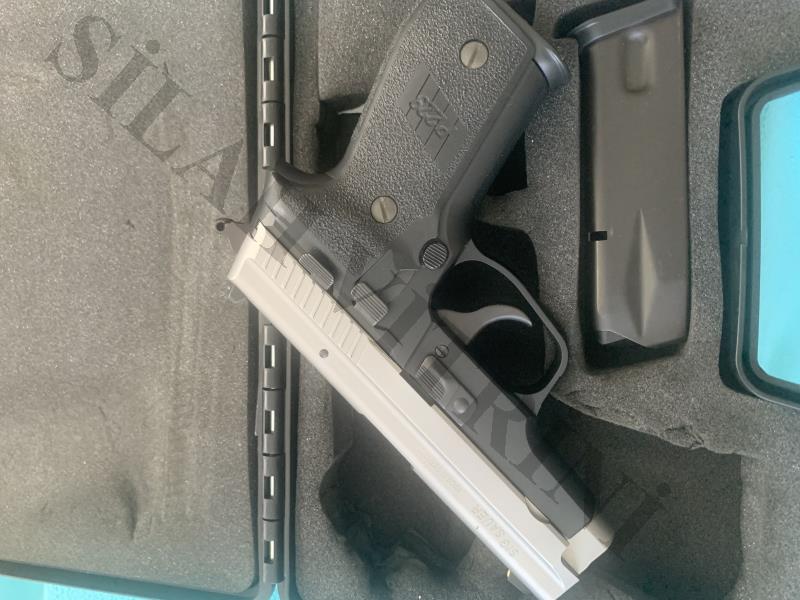 SIG SAUER P229  (RUHSATINIZ HAZIR DEĞİL İSE ARAMAYINIZ)