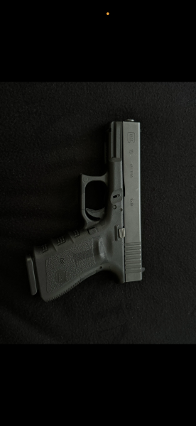 GLOCK 19